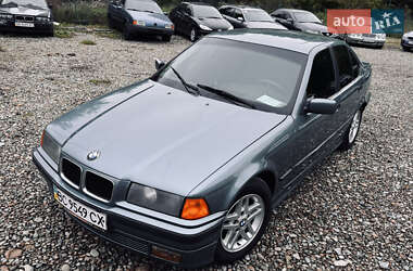 Седан BMW 3 Series 1993 в 
