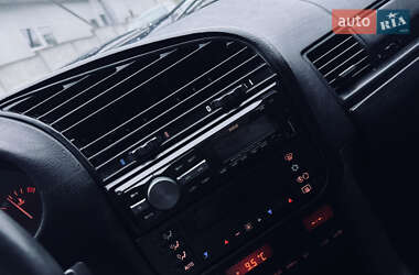 Седан BMW 3 Series 1993 в 