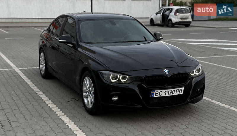 Седан BMW 3 Series 2013 в Львові