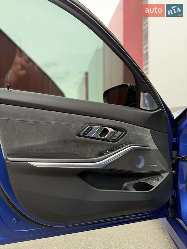 Седан BMW 3 Series 2019 в Києві