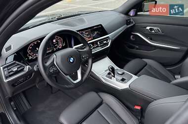 Седан BMW 3 Series 2022 в 