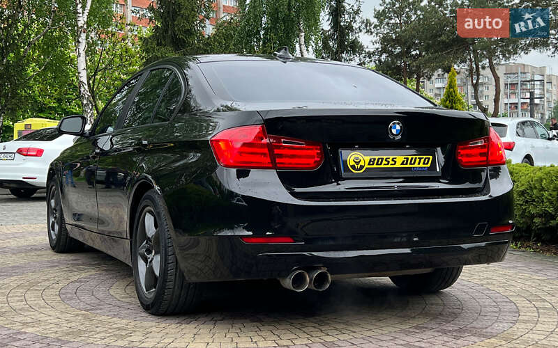 Седан BMW 3 Series 2013 в Львові