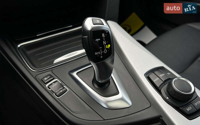 Седан BMW 3 Series 2013 в Львові