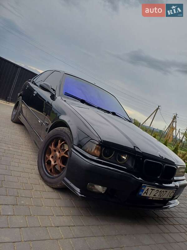Седан BMW 3 Series 1995 в Рожнятове фото 3 Седан BMW 3 Series 1995 в Рожнятове