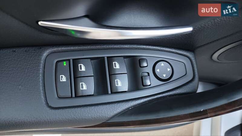 Седан BMW 3 Series 2014 в Киеве