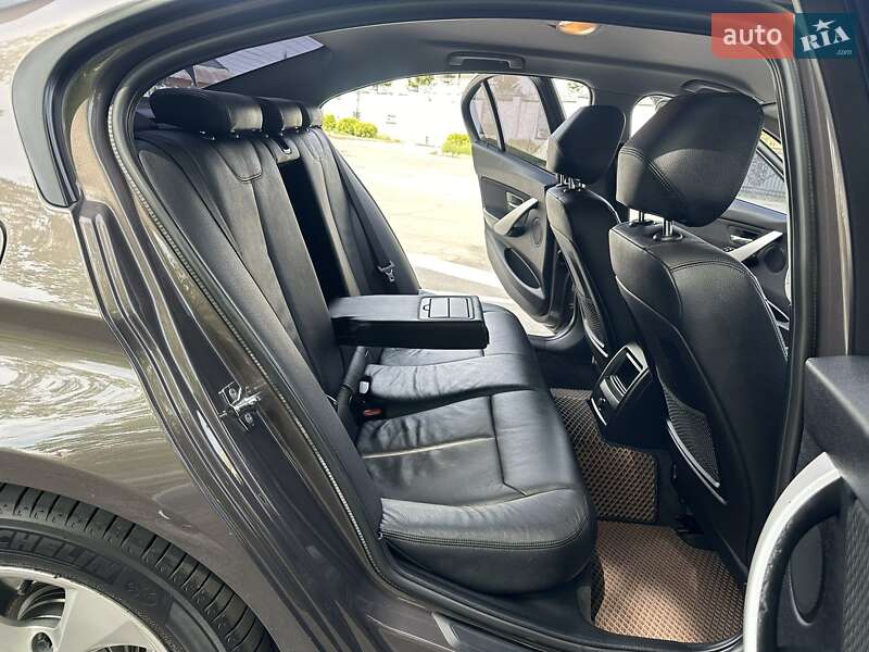 Седан BMW 3 Series 2012 в Вінниці