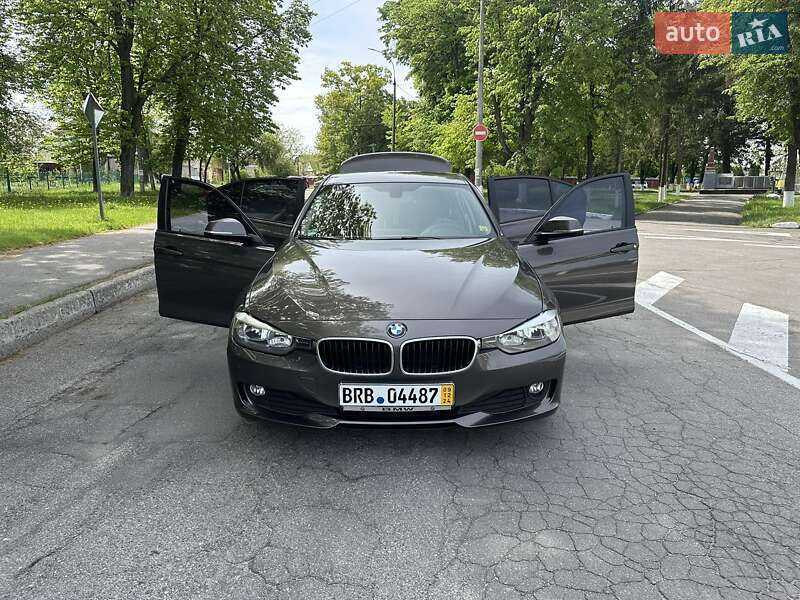 Седан BMW 3 Series 2012 в Вінниці