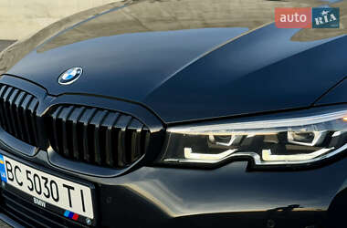 Седан BMW 3 Series 2019 в 