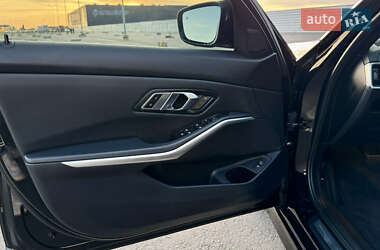 Седан BMW 3 Series 2019 в 