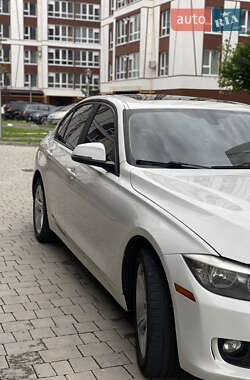 Седан BMW 3 Series 2012 в 