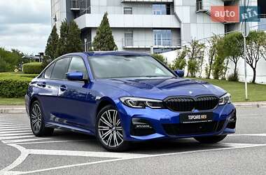 Седан BMW 3 Series 2022 в 