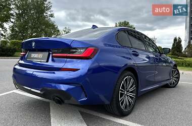 Седан BMW 3 Series 2022 в 