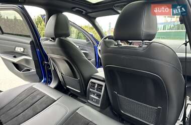 Седан BMW 3 Series 2022 в 