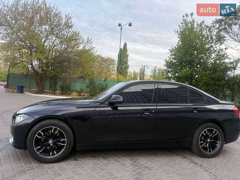 Седан BMW 3 Series 2013 в Одесі