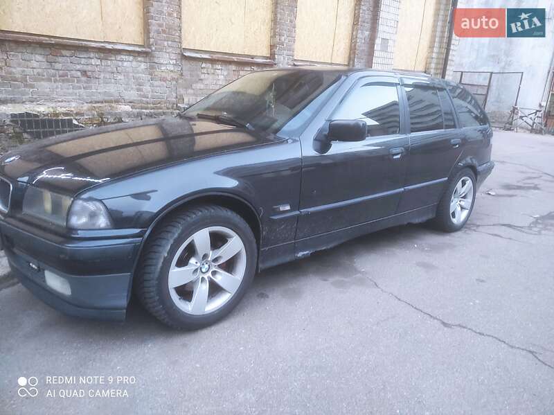 Универсал BMW 3 Series 1998 в Киеве
