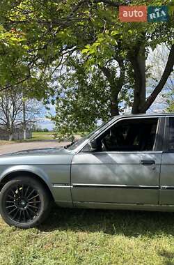 Седан BMW 3 Series 1986 в 