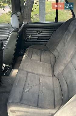 Седан BMW 3 Series 1986 в 