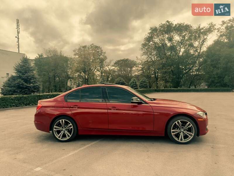 Седан BMW 3 Series 2015 в Кам'янському