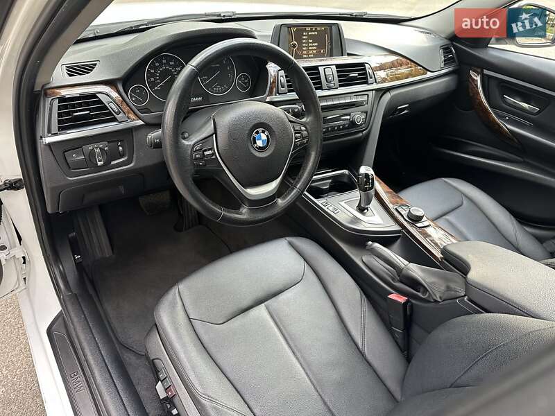 Седан BMW 3 Series 2014 в Броварах