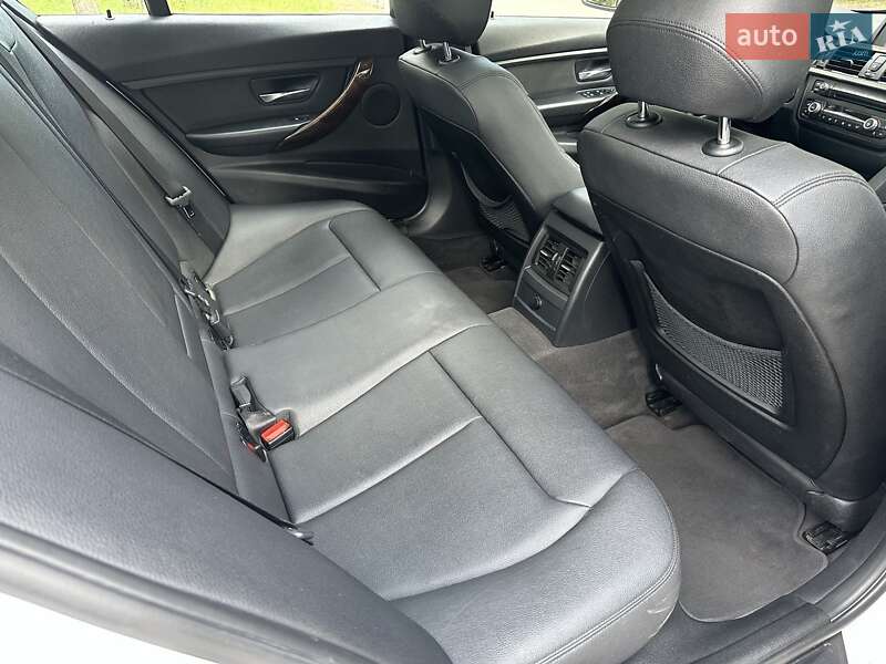 Седан BMW 3 Series 2014 в Броварах