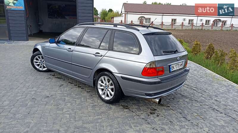 Универсал BMW 3 Series 2003 в Корце