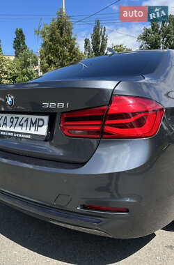 Седан BMW 3 Series 2016 в 