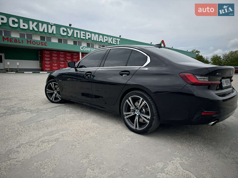 Седан BMW 3 Series 2022 в Никополе фото 11 Седан BMW 3 Series 2022 в Никополе