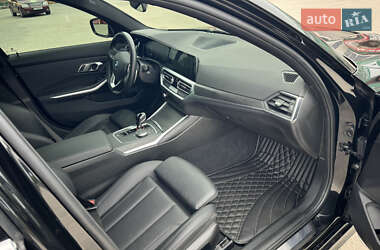 Седан BMW 3 Series 2022 в 