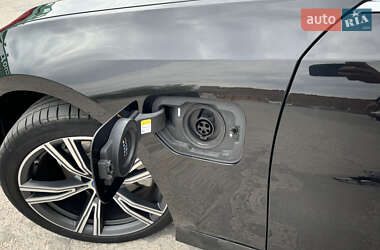 Седан BMW 3 Series 2022 в 