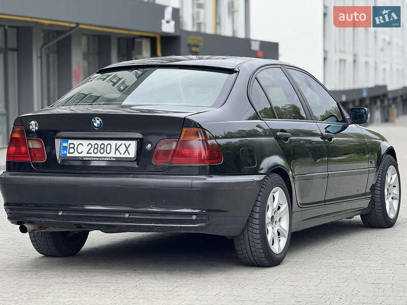 Седан BMW 3 Series 2000 в Новояворовске