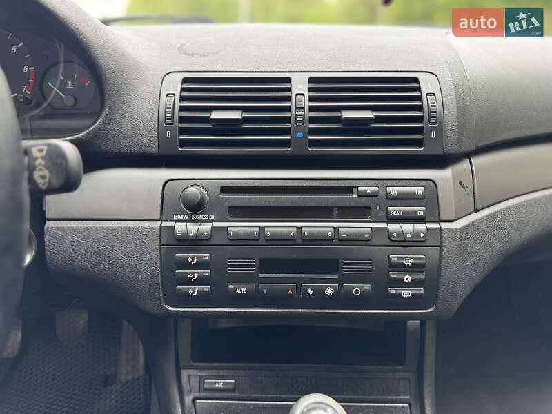 Седан BMW 3 Series 2000 в Новояворовске