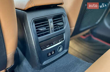 Седан BMW 3 Series 2019 в 
