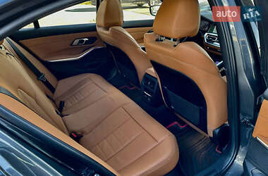 Седан BMW 3 Series 2019 в 
