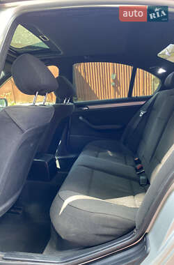 Седан BMW 3 Series 2001 в 