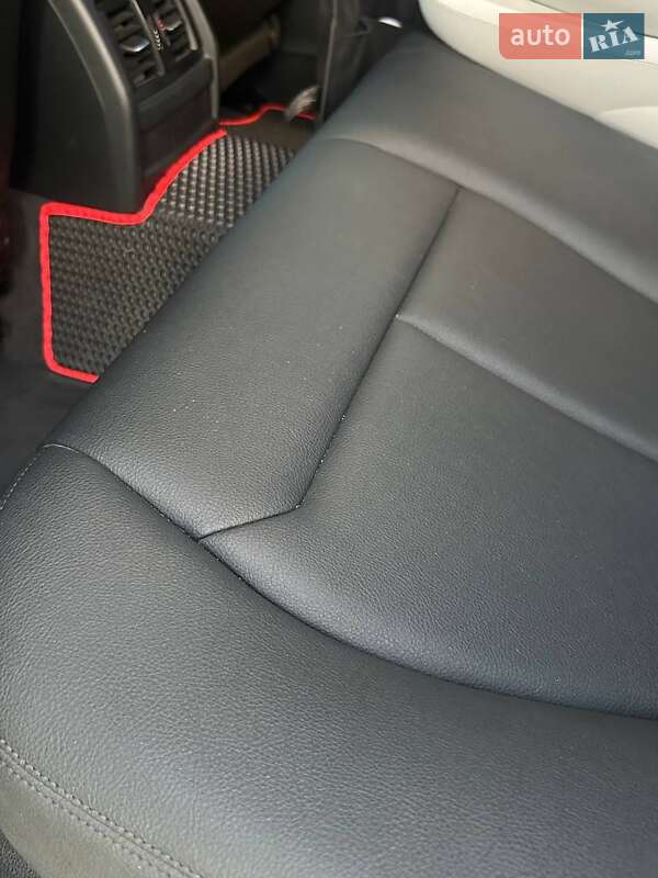 Седан BMW 3 Series 2013 в Киеве