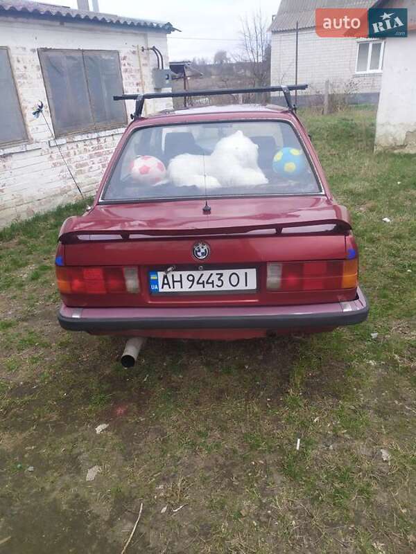 Седан BMW 3 Series 1987 в Константиновке (Краматорского района) фото 2 Седан BMW 3 Series 1987 в Константиновке (Краматорского района)