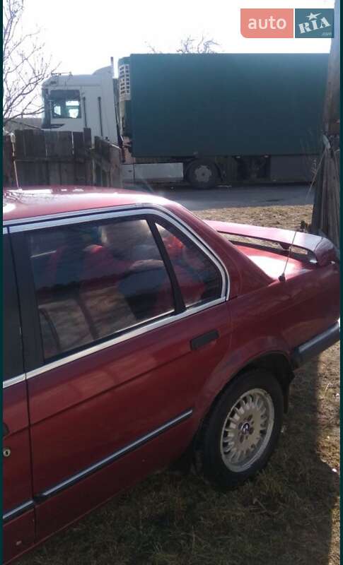 Седан BMW 3 Series 1987 в Константиновке (Краматорского района) фото 16 Седан BMW 3 Series 1987 в Константиновке (Краматорского района)