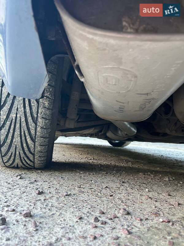 Седан BMW 3 Series 2001 в Сумах