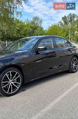 Седан BMW 3 Series 2021 в 