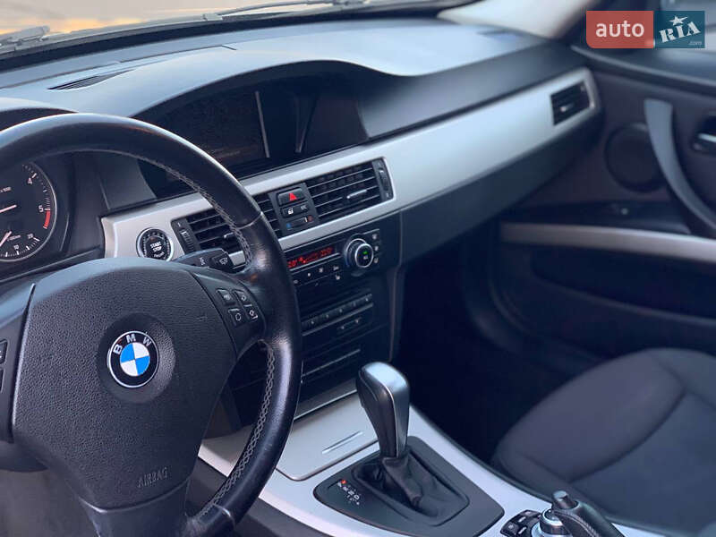 Универсал BMW 3 Series 2010 в Костополе