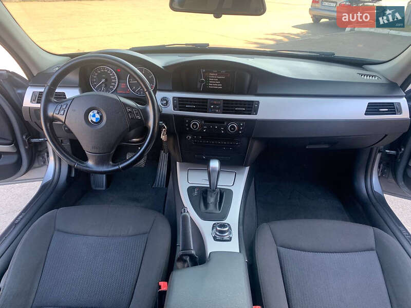 Универсал BMW 3 Series 2010 в Костополе