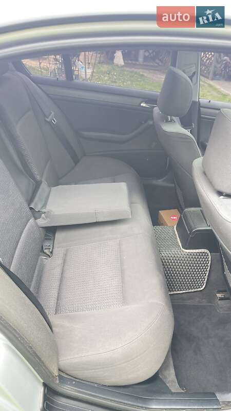Седан BMW 3 Series 2003 в Богодухове