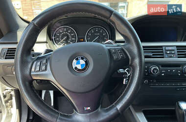 Купе BMW 3 Series 2011 в 