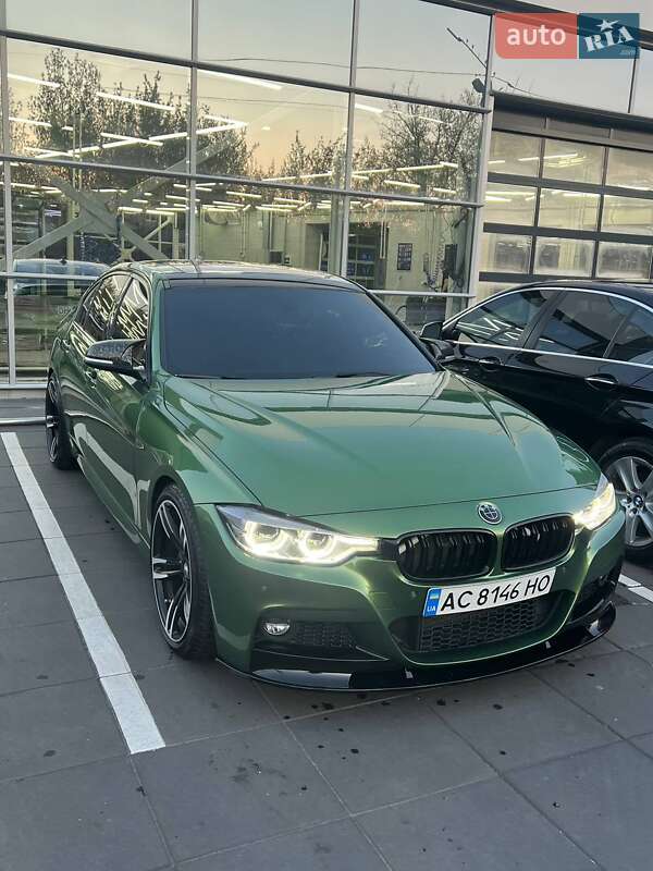 Седан BMW 3 Series 2017 в 
