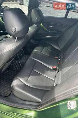 Седан BMW 3 Series 2017 в 