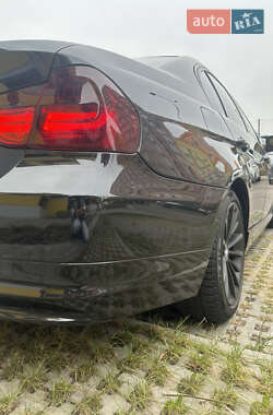 Седан BMW 3 Series 2011 в 
