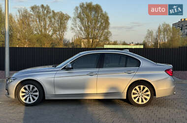 Седан BMW 3 Series 2017 в 