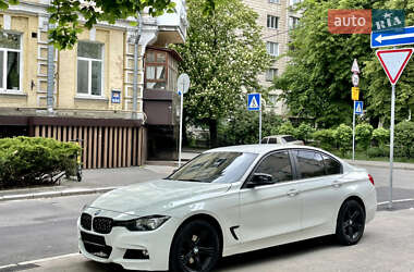 Седан BMW 3 Series 2016 в Киеве