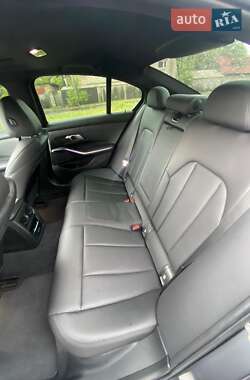 Седан BMW 3 Series 2021 в 