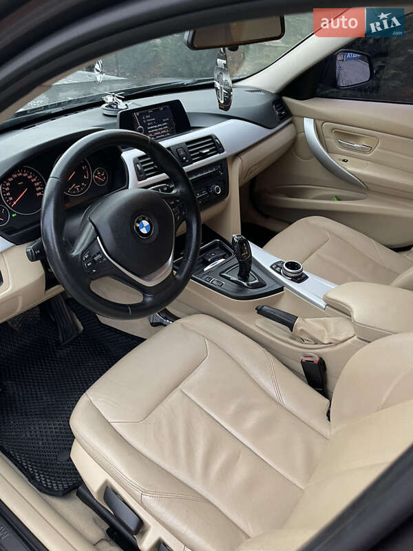 Седан BMW 3 Series 2012 в Могилев-Подольске фото 15 Седан BMW 3 Series 2012 в Могилев-Подольске